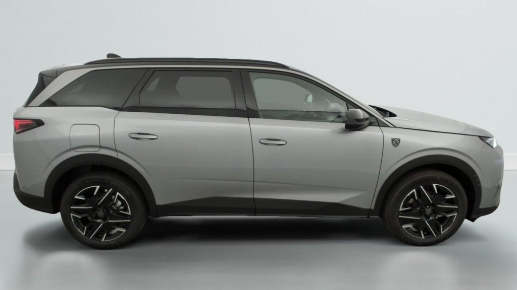 PEUGEOT 5008 Hybrid 145 e-DCS6 GT - ref: 1-330404 - Photo 8