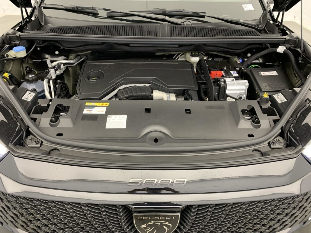 PEUGEOT 5008 Hybrid 145 e-DCS6 GT - ref: 1-330428 - Photo 18