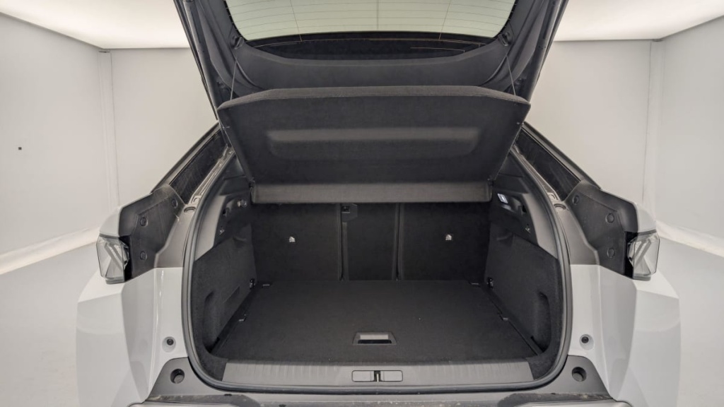 PEUGEOT 3008 Hybrid 145 e-DCS6 GT - ref: 1-333091 - Photo 11