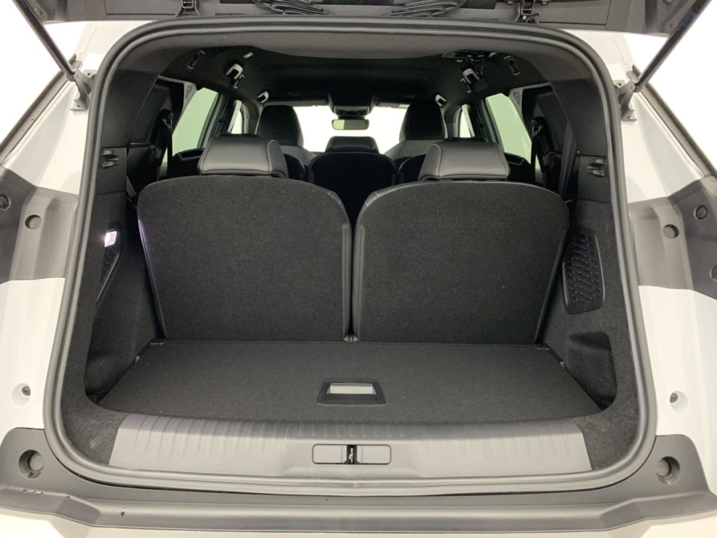 PEUGEOT 5008 Hybrid 136 e-DCS6 Allure - ref: 1-333247 - Photo 11