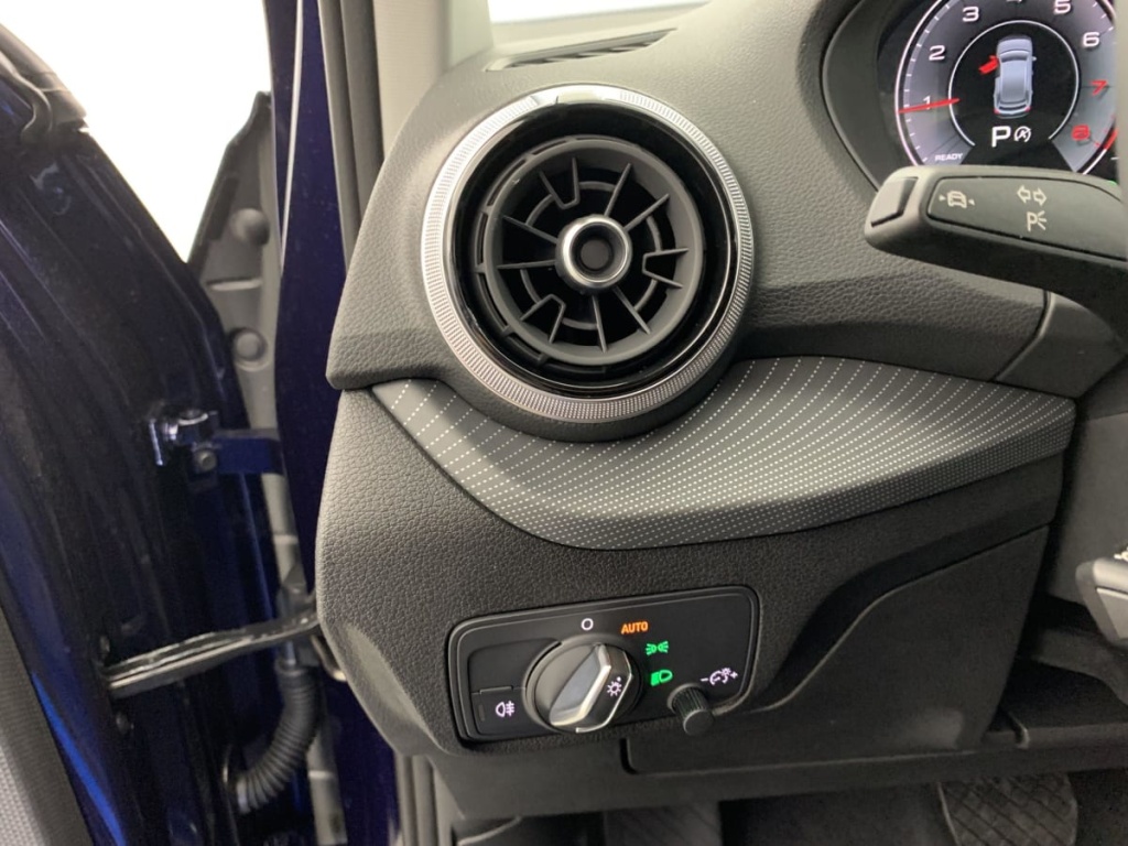 AUDI Q2 35 TFSI 150 S tronic 7 Design - ref: 1-334318 - Photo 20