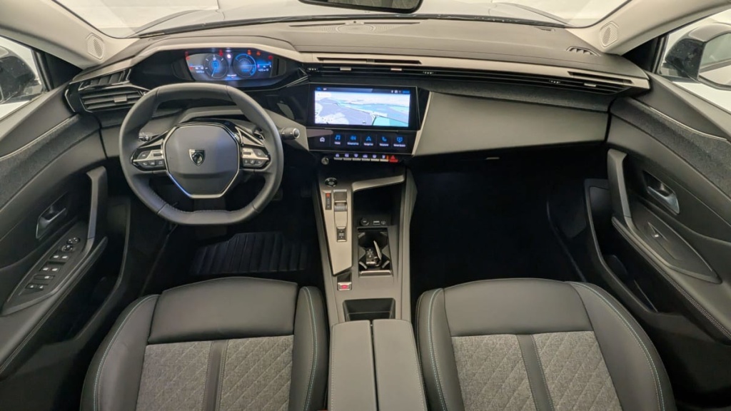 PEUGEOT 408 Hybrid 136 e-DCS6 Allure - ref: 1-334636 - Photo 10