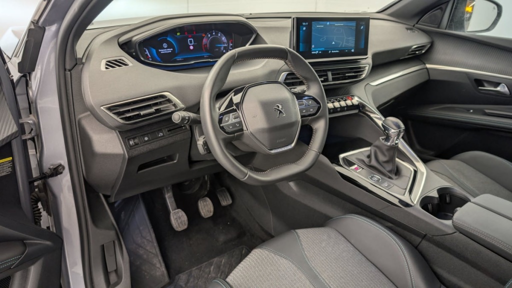 PEUGEOT 3008 PureTech 130ch S S BVM6 Allure Pack - ref: 1-334658 - Photo 13
