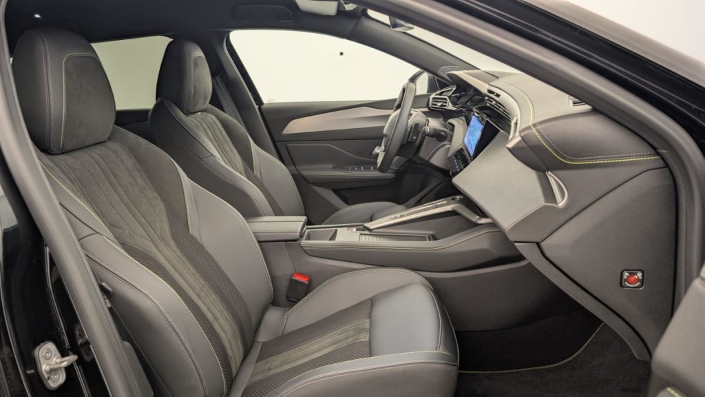 PEUGEOT 408 PureTech 130 ch S S EAT8 GT - ref: 1-334661 - Photo 7