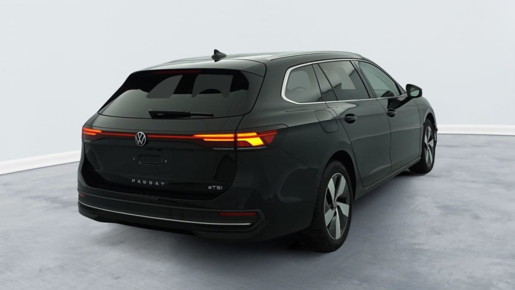 VOLKSWAGEN Passat SW Nouvelle 1.5 ETSI OPF 150 DSG7 LIFE PLUS - ref: 1-334940 - Photo 6