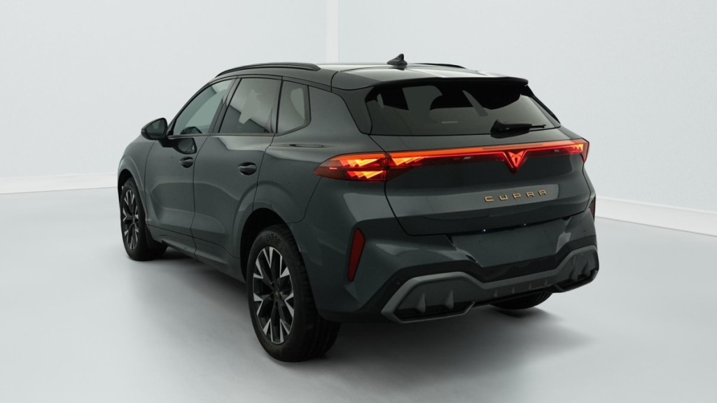 CUPRA Terramar 1.5 eTSI Hybrid 150 ch DSG7 V - ref: 1-335066 - Photo 4