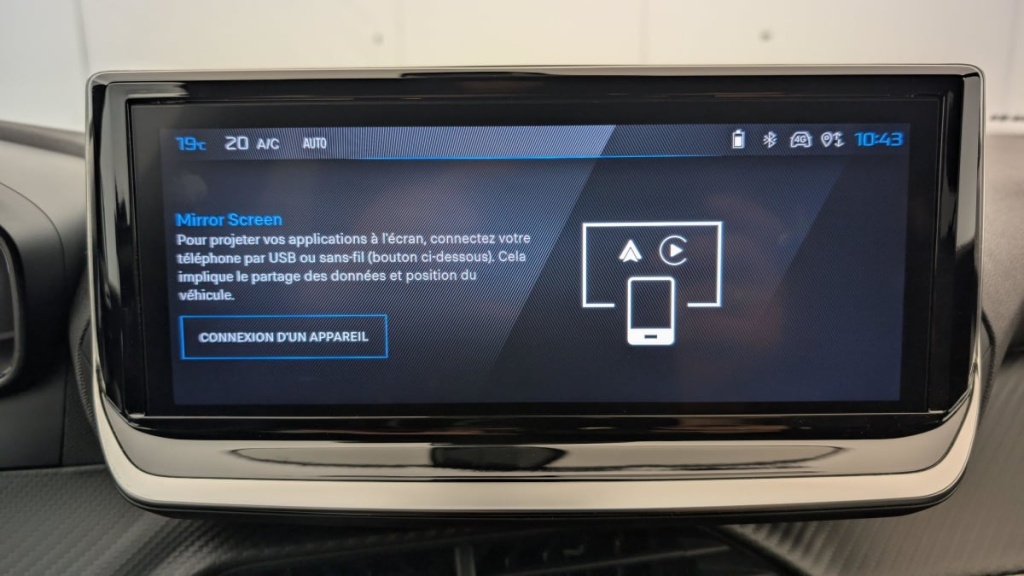 PEUGEOT 2008 PureTech 100 S S BVM6 Allure - ref: 1-335915 - Photo 17
