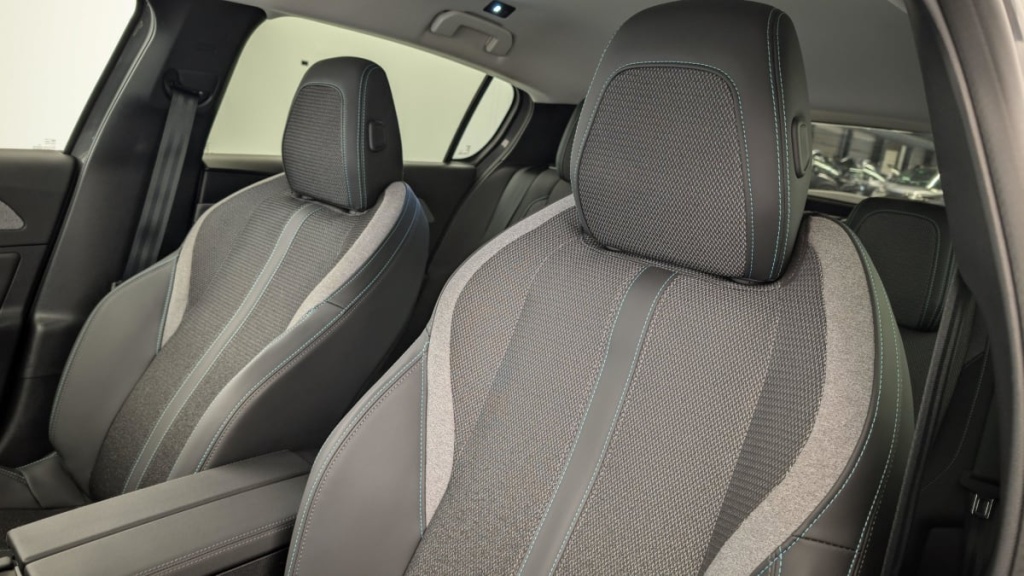 PEUGEOT 308 PureTech 130ch S S BVM6 Allure - ref: 1-335998 - Photo 14
