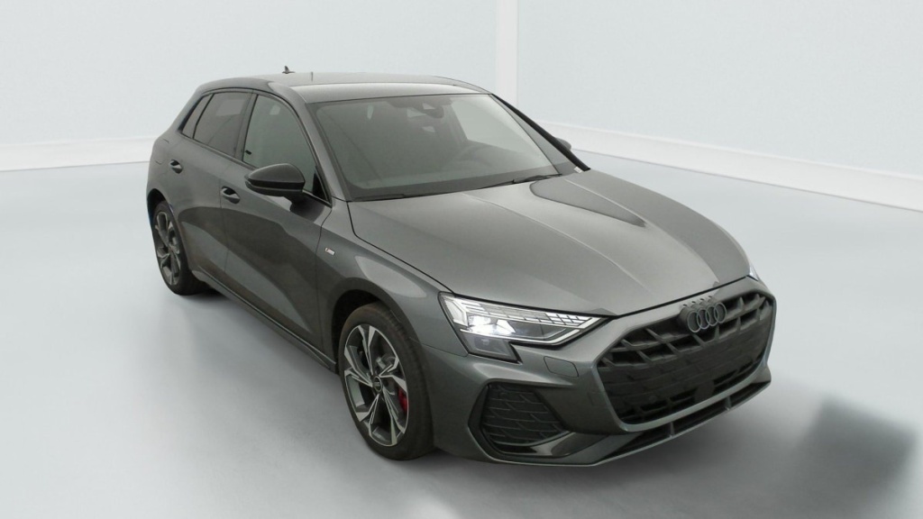 AUDI A3 SPORTBACK NOUVELLE 45 TFSI E HYBRIDE RECHARGEABLE 272 S TRONIC 6 S LINE - ref: 1-336110 - Photo 1