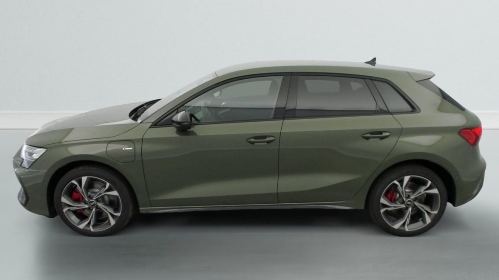 AUDI A3 SPORTBACK NOUVELLE 45 TFSI E HYBRIDE RECHARGEABLE 272 S TRONIC 6 S LINE - ref: 1-336123 - Photo 4