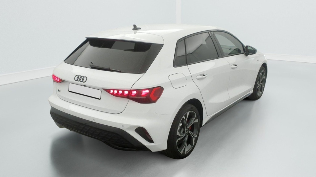 AUDI A3 SPORTBACK NOUVELLE 45 TFSI E HYBRIDE RECHARGEABLE 272 S TRONIC 6 S LINE - ref: 1-336125 - Photo 7