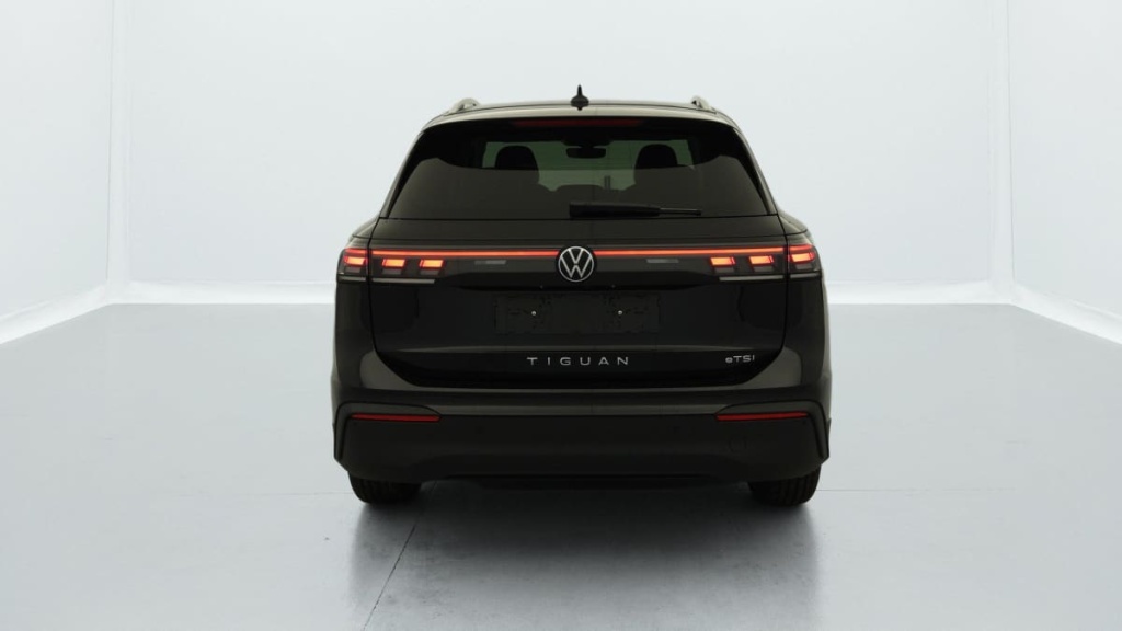 VOLKSWAGEN TIGUAN NOUVEAU 1.5 eTSI 150CV DSG7 LIFE PLUS - ref: 1-337090 - Photo 5