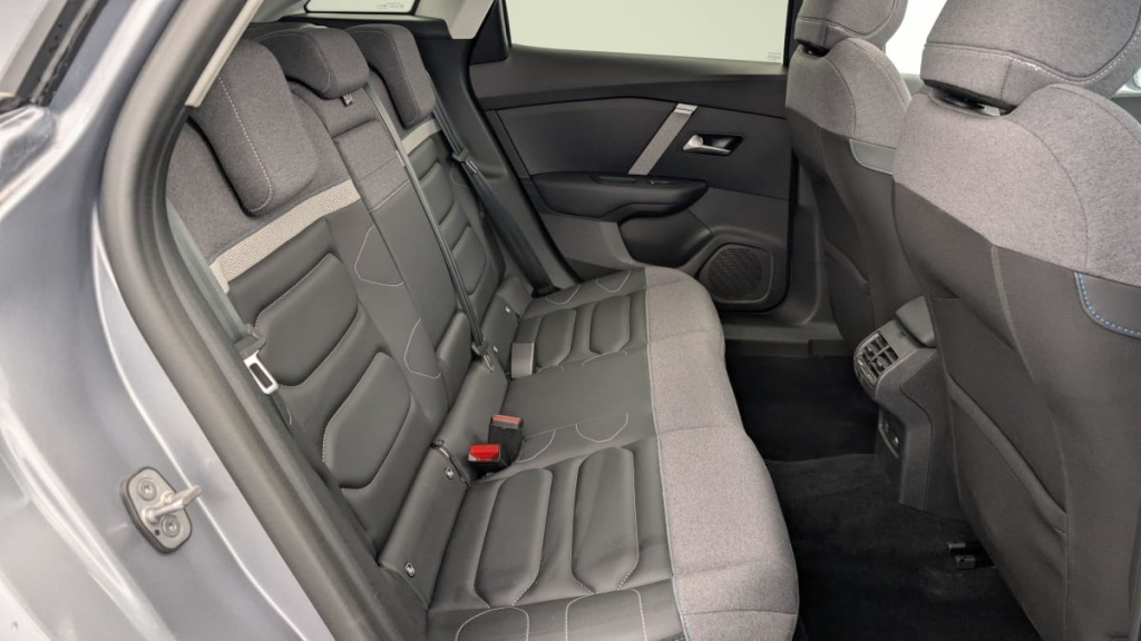 CITROEN C4 PureTech 130 EAT8 Max - ref: 1-337742 - Photo 8