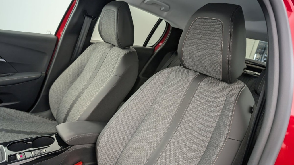 PEUGEOT 208 PureTech 100 S S BVM6 Allure - ref: 1-337850 - Photo 16