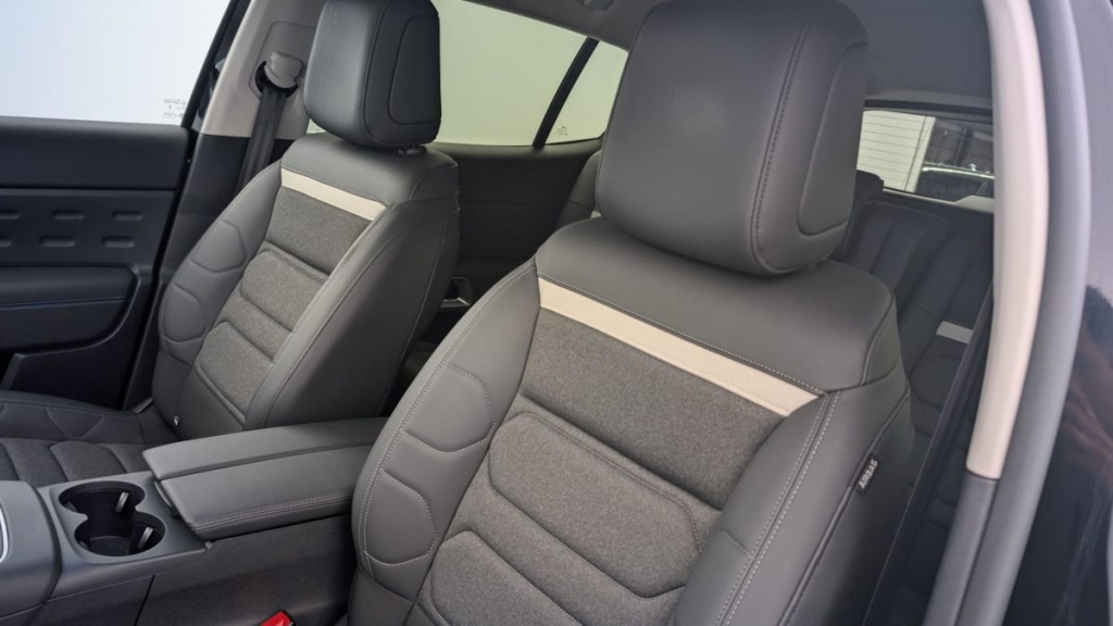 CITROEN C5 AIRCROSS Hybride 136 e-DCS6 Plus - ref: 1-337987 - Photo 14