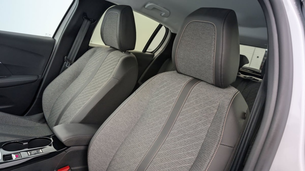PEUGEOT 208 PureTech 100 S S BVM6 Allure - ref: 1-338264 - Photo 16