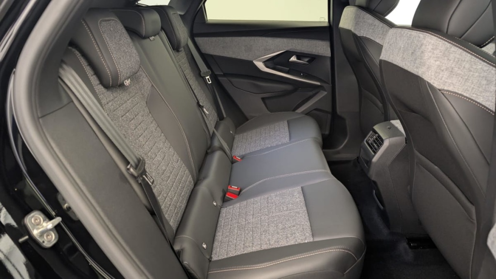PEUGEOT 3008 Hybrid 145 e-DCS6 Allure - ref: 1-339283 - Photo 10