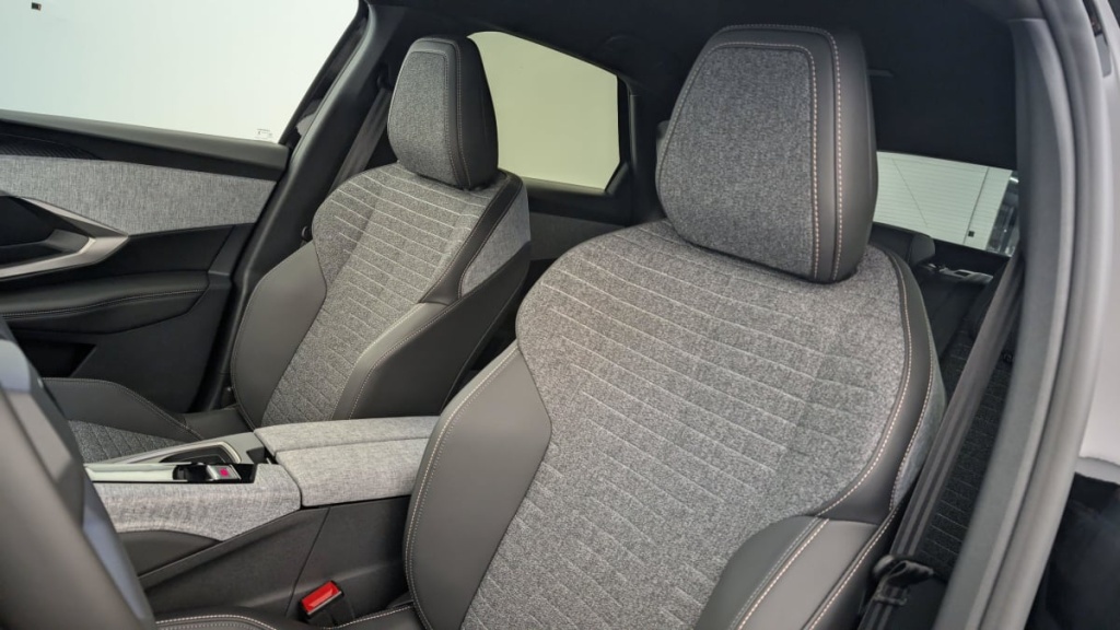 PEUGEOT 3008 Hybrid 145 e-DCS6 Allure - ref: 1-339283 - Photo 16