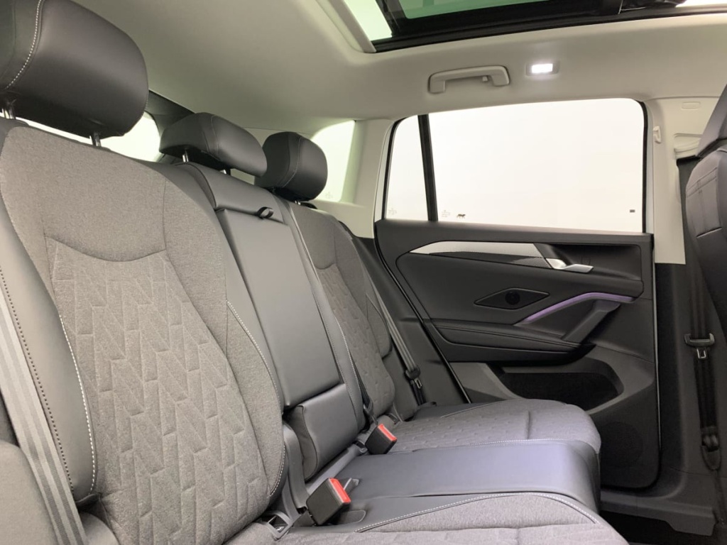 VOLKSWAGEN TIGUAN NOUVEAU 1.5 eTSI 150CV DSG7 LIFE PLUS - ref: 1-339575 - Photo 8