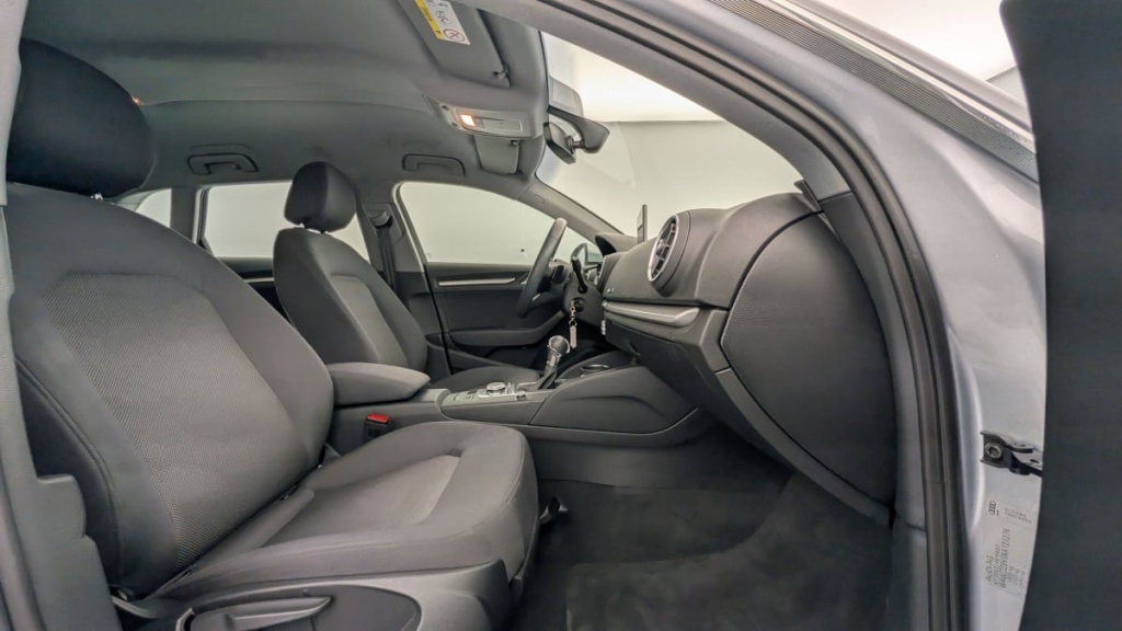AUDI A3 Sportback Business 35 TFSI COD 150 S TRONIC 7 BUSINESS LINE - ref: 1-340146 - Photo 9