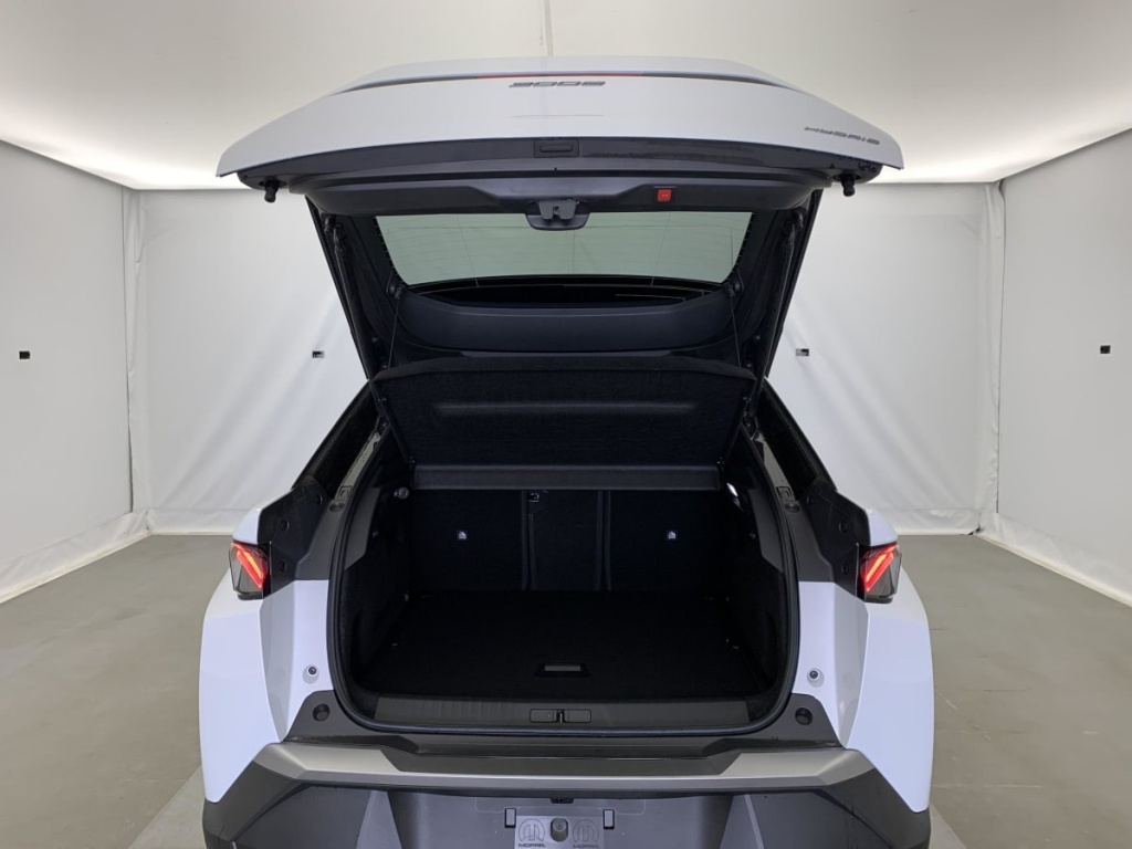 PEUGEOT 3008 Hybrid 145 e-DCS6 GT - ref: 1-340556 - Photo 11