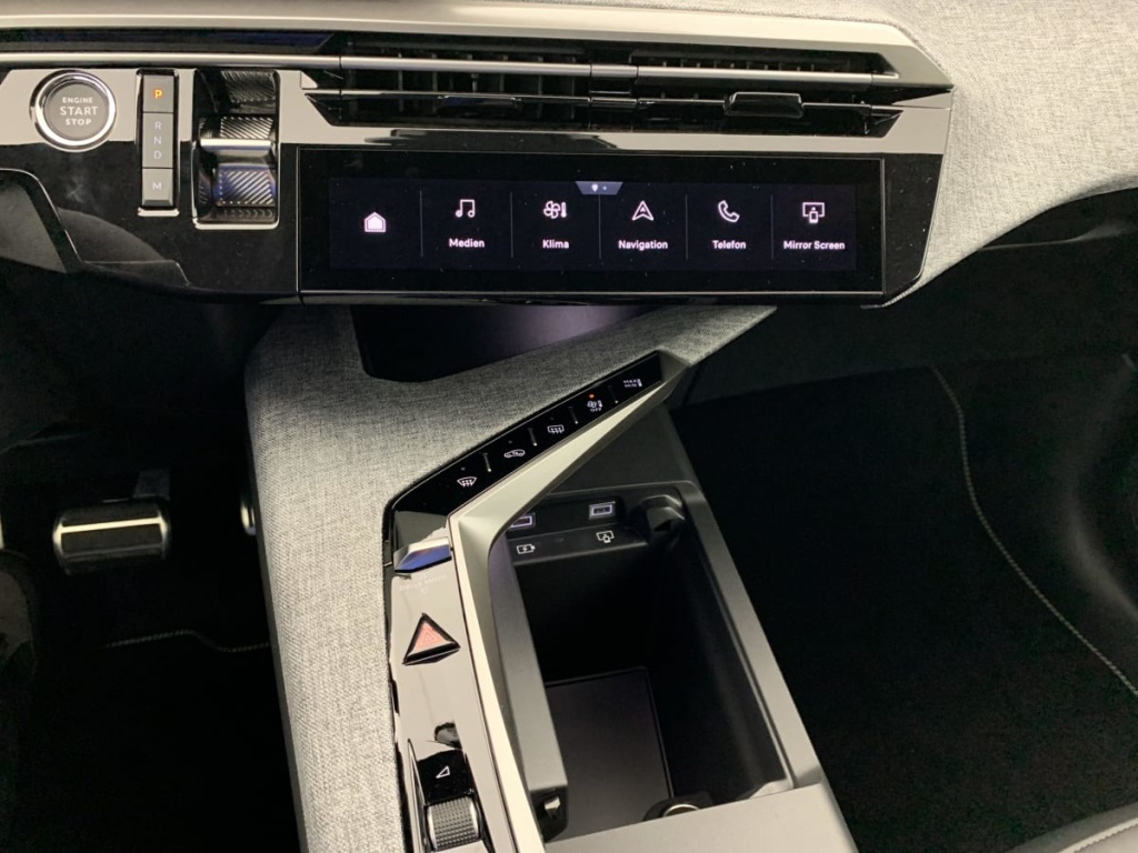 PEUGEOT 3008 Hybrid 145 e-DCS6 GT - ref: 1-340561 - Photo 19