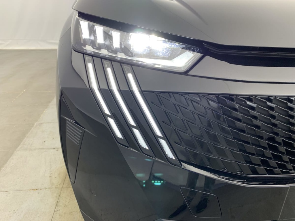 PEUGEOT 3008 Hybrid 145 e-DCS6 GT - ref: 1-340580 - Photo 16