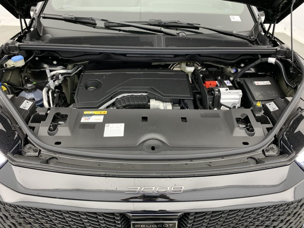 PEUGEOT 3008 Hybrid 145 e-DCS6 GT - ref: 1-340580 - Photo 17