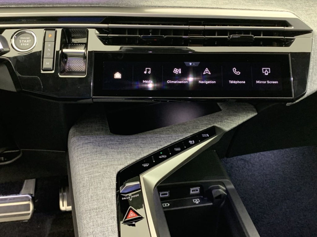 PEUGEOT 3008 Hybrid 145 e-DCS6 GT - ref: 1-340580 - Photo 19