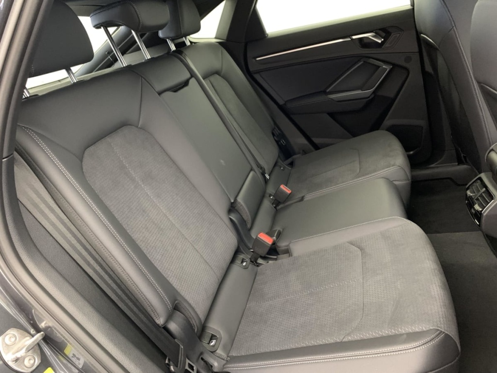 AUDI Q3 Sportback 35 TDI 150 ch S tronic 7 S line - ref: 1-341643 - Photo 10