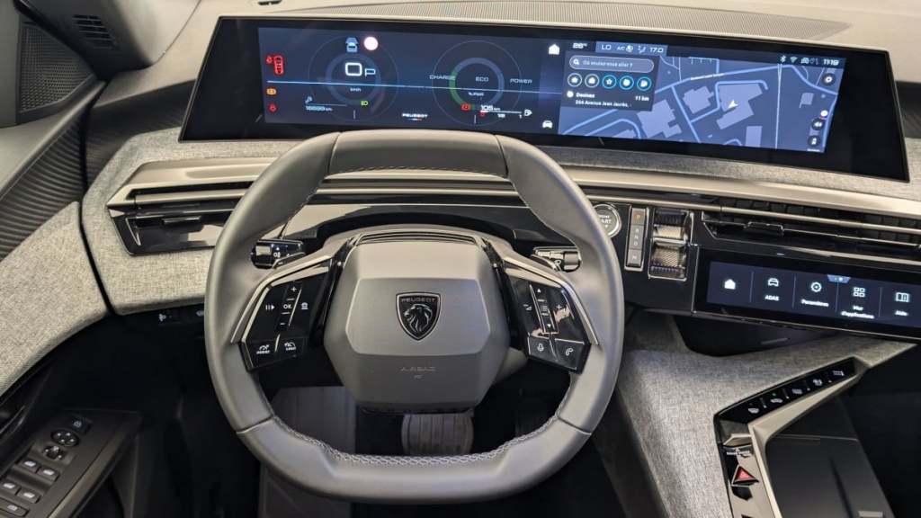 PEUGEOT 3008 HYBRID 136 E-DCS6 ALLURE - ref: 1-341725 - Photo 14