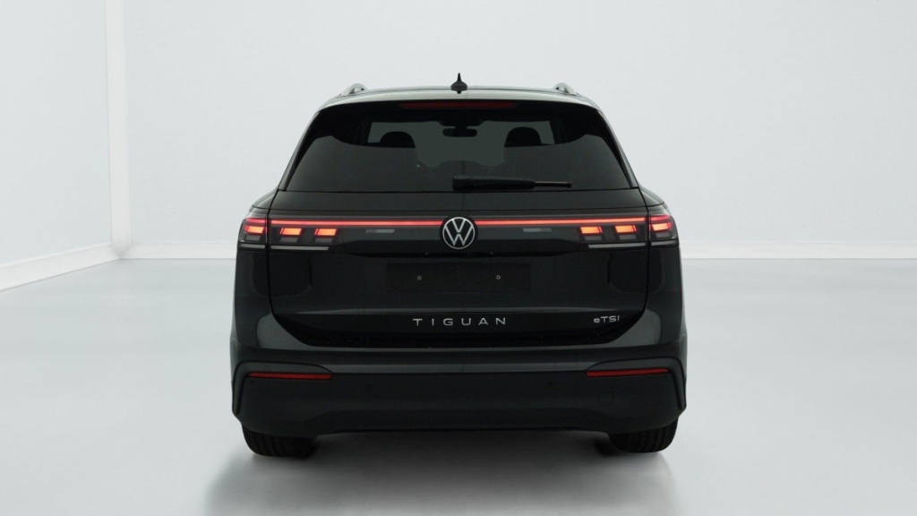 VOLKSWAGEN TIGUAN NOUVEAU 1.5 eTSI 150CV DSG7 LIFE PLUS - ref: 1-342258 - Photo 6