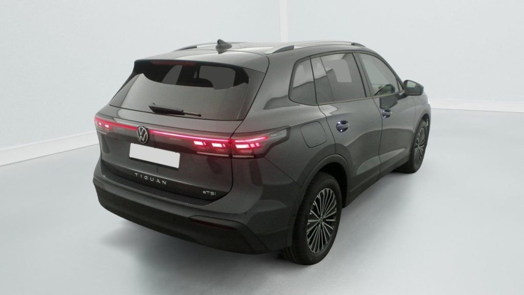 VOLKSWAGEN Tiguan 1.5 eTSI 150CV DSG7 LIFE PLUS - ref: 1-342279 - Photo 7