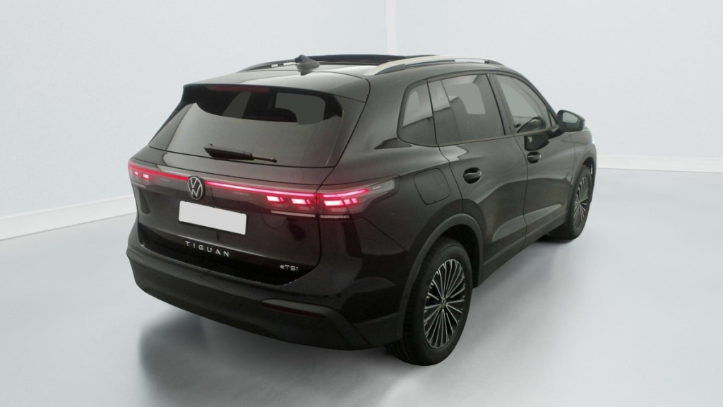 VOLKSWAGEN Tiguan 1.5 eTSI 150CV DSG7 LIFE PLUS - ref: 1-342317 - Photo 7