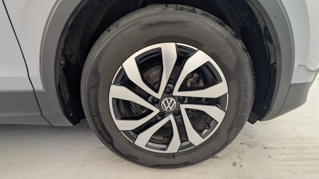 VOLKSWAGEN TIGUAN 1.5 TSI 130ch BVM6 Active - ref: 1-342648 - Photo 14