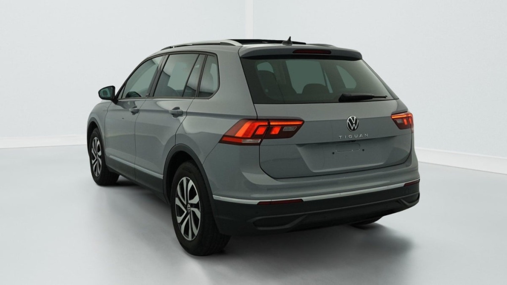 VOLKSWAGEN TIGUAN 1.5 TSI 130ch BVM6 Active - ref: 1-342648 - Photo 5