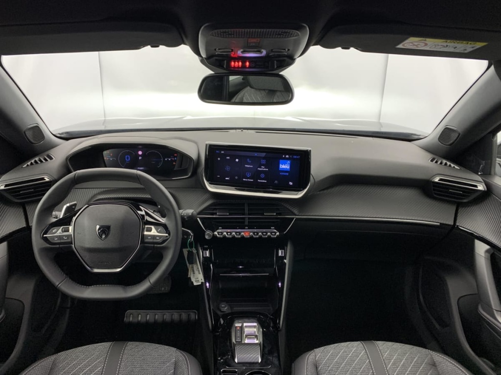 PEUGEOT 2008 Hybrid 145 e-DCS6 Allure - ref: 1-342694 - Photo 13