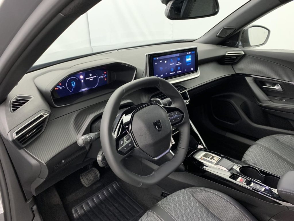 PEUGEOT 2008 Hybrid 145 e-DCS6 Allure - ref: 1-342694 - Photo 15