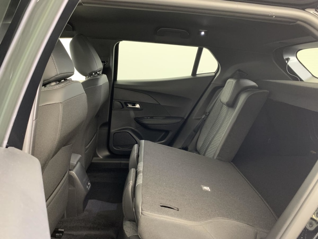 PEUGEOT 2008 Hybrid 145 e-DCS6 Allure - ref: 1-342714 - Photo 12