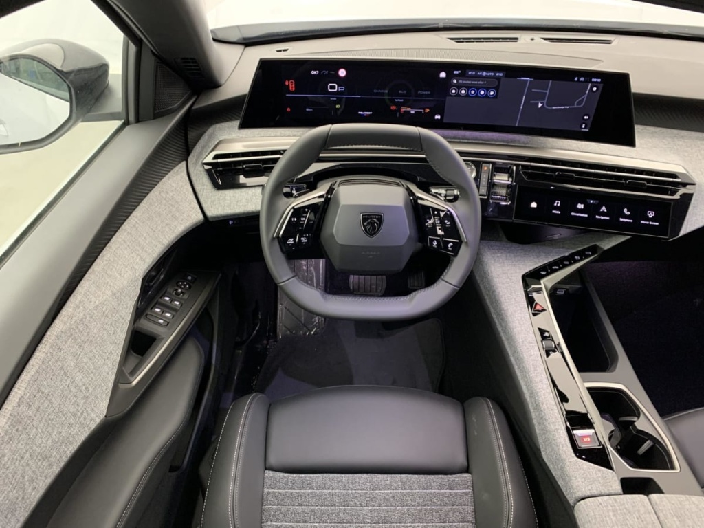 PEUGEOT 3008 Hybrid 145 e-DCS6 Allure - ref: 1-342797 - Photo 13