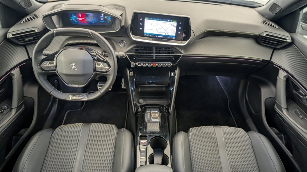 PEUGEOT 2008 ELECTRIQUE 136 ch GT - ref: 1-342931 - Photo 13