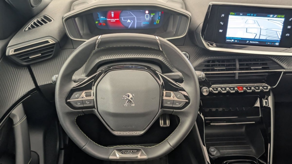 PEUGEOT 2008 ELECTRIQUE 136 ch GT - ref: 1-343122 - Photo 14