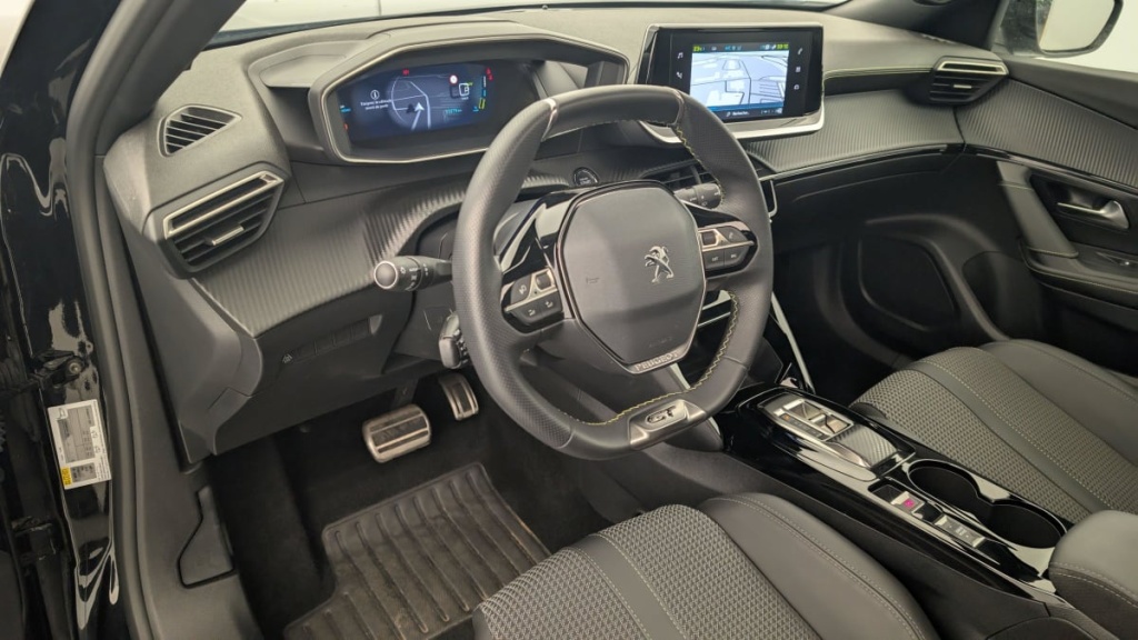 PEUGEOT 2008 ELECTRIQUE 136 ch GT - ref: 1-343122 - Photo 15
