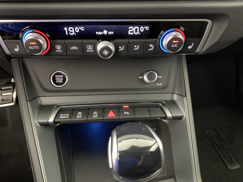 AUDI Q3 Sportback 35 TDI 150 ch S tronic 7 S line - ref: 1-343456 - Photo 19