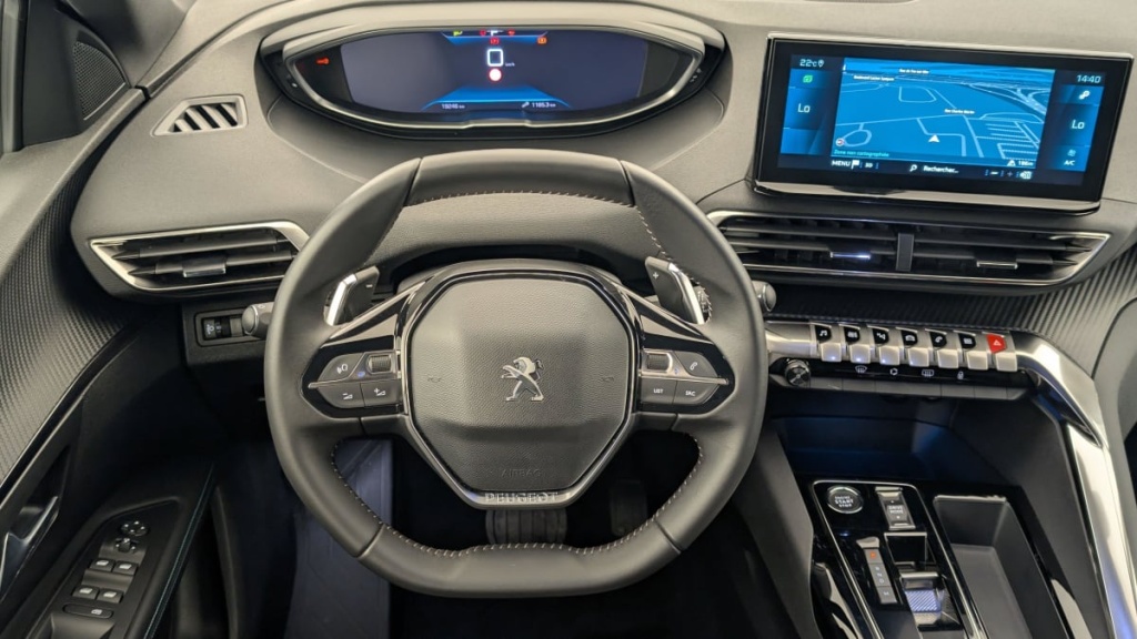 PEUGEOT 5008 Hybrid 136 e-DCS6 Allure Pack - ref: 1-346304 - Photo 14