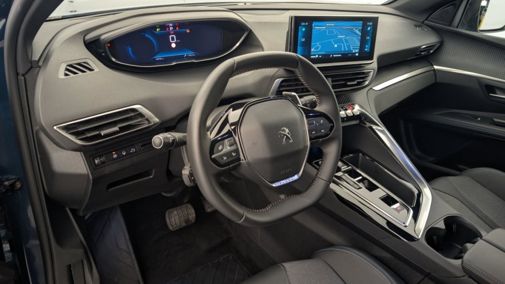 PEUGEOT 5008 Hybrid 136 e-DCS6 Allure Pack - ref: 1-346304 - Photo 15