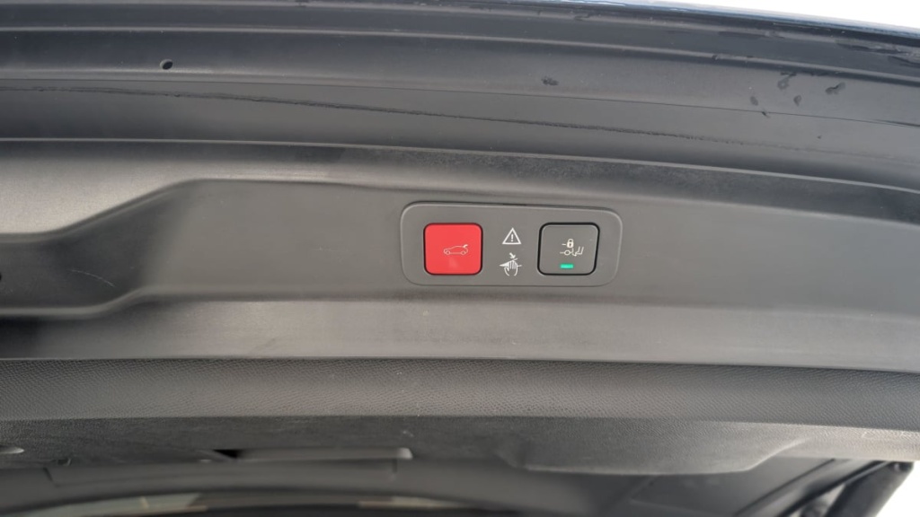 PEUGEOT 5008 Hybrid 136 e-DCS6 Allure Pack - ref: 1-346304 - Photo 20