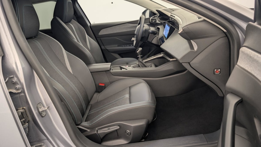 PEUGEOT 308 SW PureTech 130ch S S BVM6 Allure - ref: 1-346546 - Photo 9