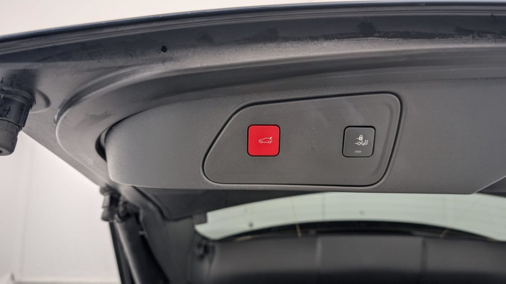 PEUGEOT 3008 Hybrid 136 e-DCS6 Allure Pack - ref: 1-346660 - Photo 19