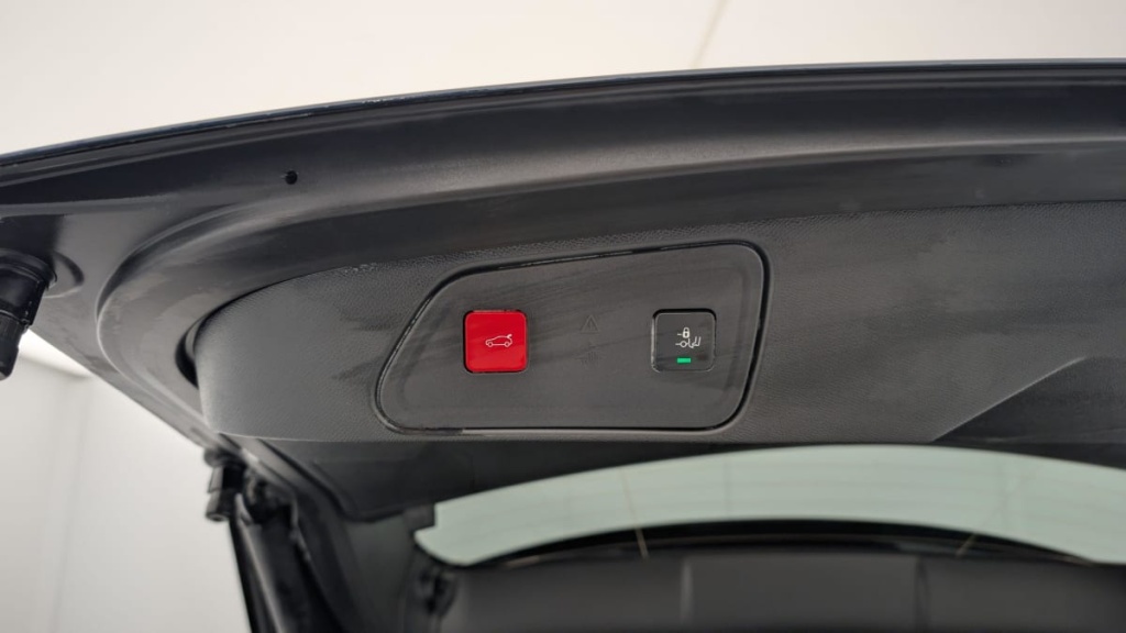 PEUGEOT 3008 Hybrid 136 e-DCS6 Allure Pack - ref: 1-346672 - Photo 20